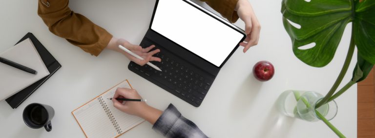 صحبت با همکلاسی ها