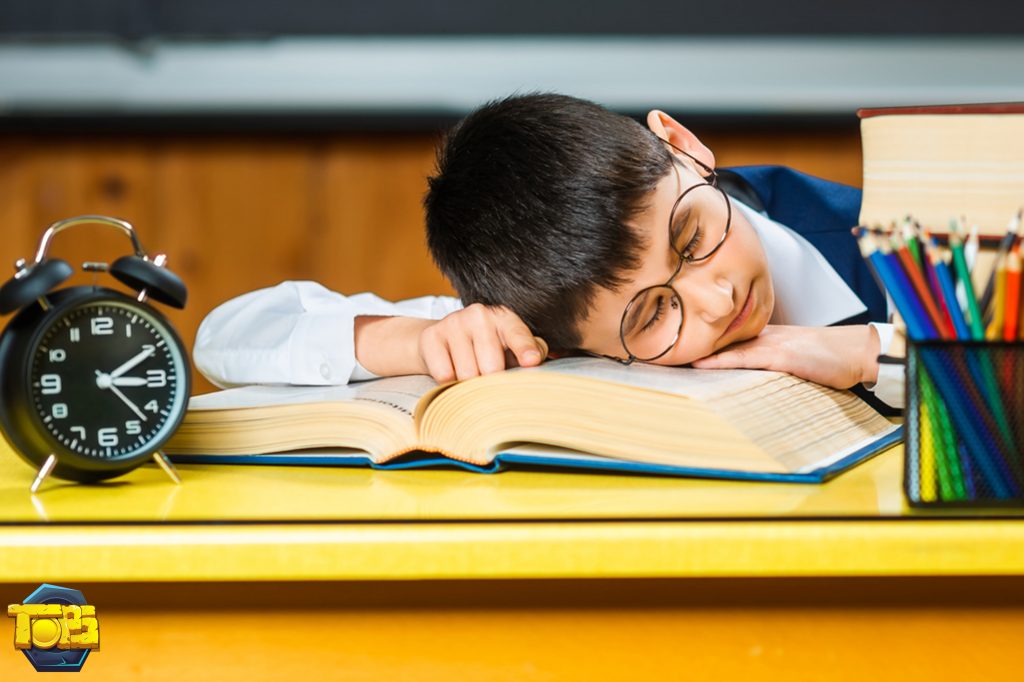 راه های رفع خواب آلودگی هنگام درس خواندن